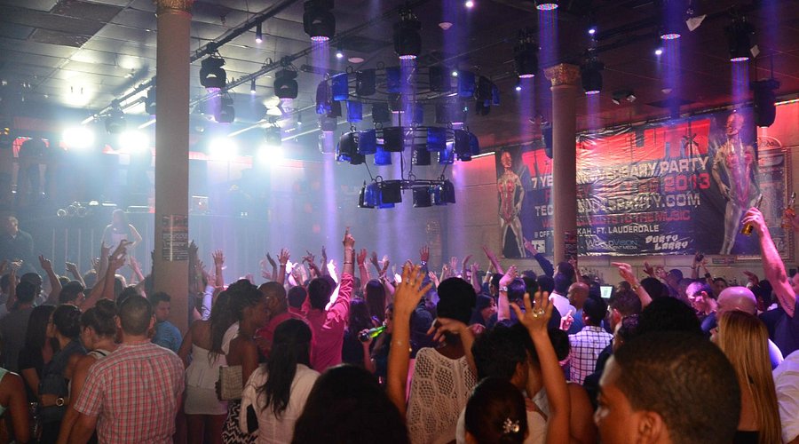 Off the Hookah venue and event imagery